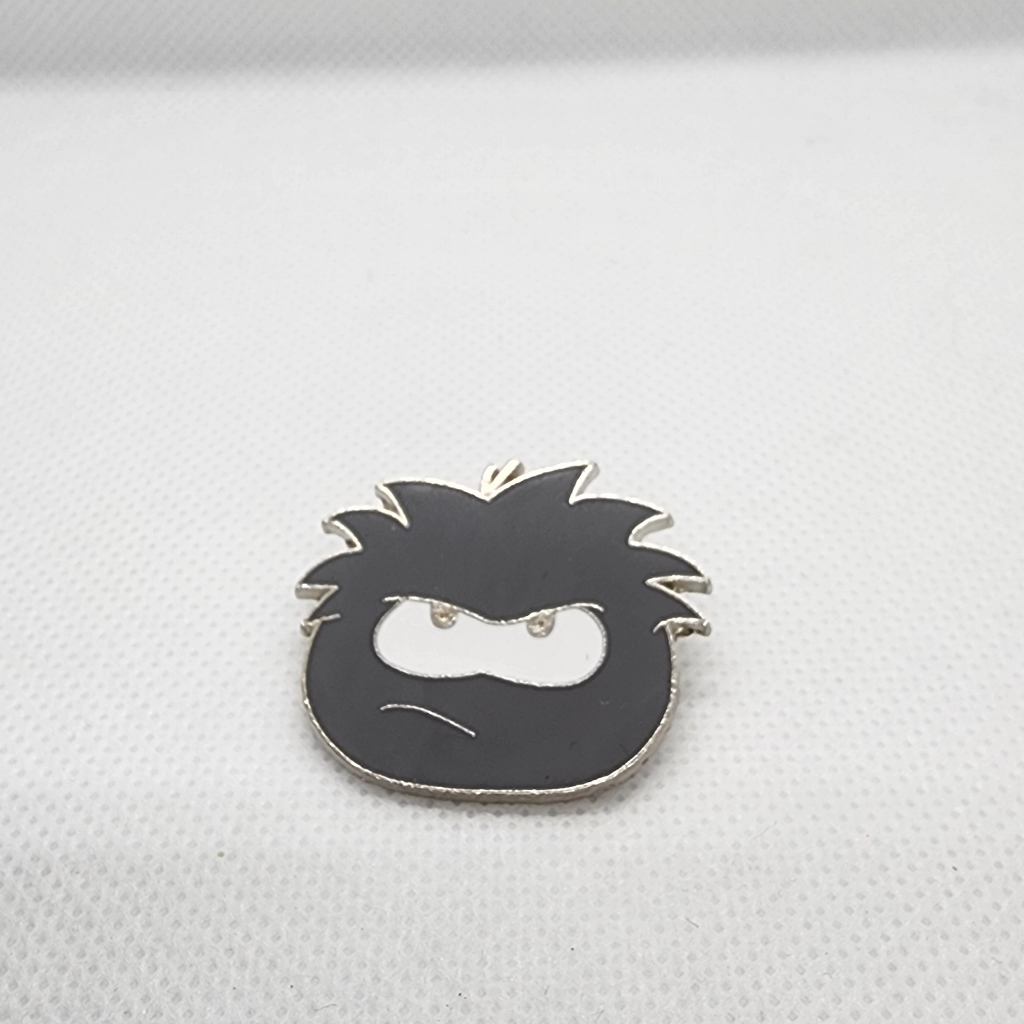 525 Club Penguin Puffles Gray Trading Pin Disney